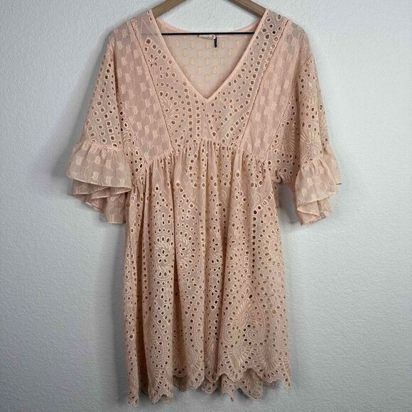 Akemi + Kin Dress Women's Size 0 Pink Eyelet Crochet Boho Whimsical Babydoll - Picture 3 of 9
